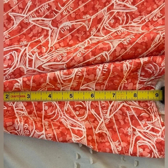 Vineyard Vines Men’s swim trunks. Size 34 - Picture 6 of 7